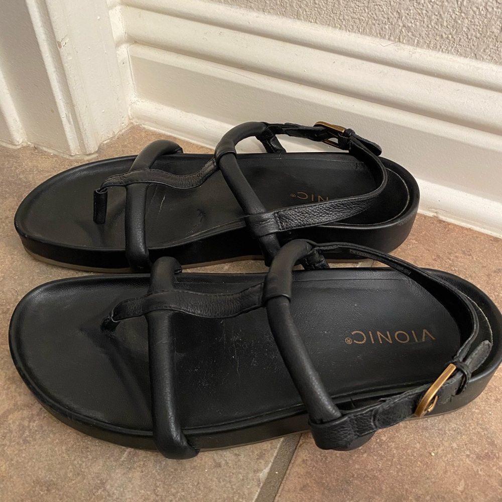 Vionic Black Leather Sandals